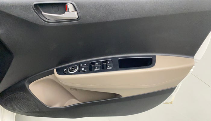 2014 Hyundai Grand i10 SPORTZ 1.2 KAPPA VTVT, Petrol, Manual, 26,499 km, Driver Side Door Panels Control