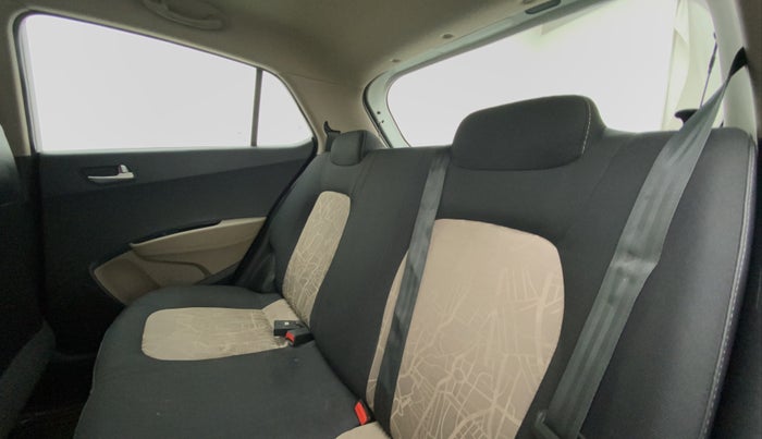 2014 Hyundai Grand i10 SPORTZ 1.2 KAPPA VTVT, Petrol, Manual, 26,499 km, Right Side Rear Door Cabin