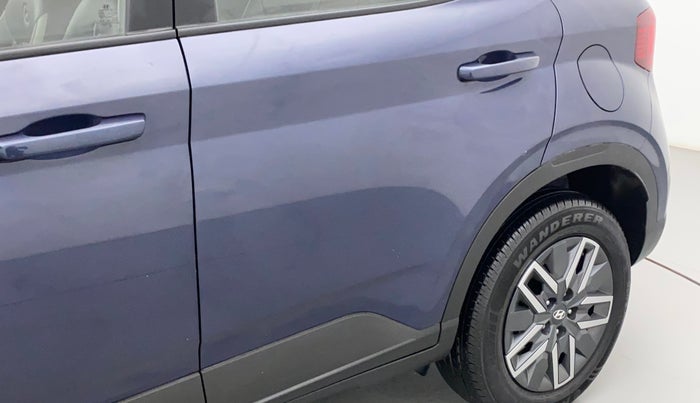 2021 Hyundai VENUE SX 1.0 TURBO, Petrol, Manual, 5,896 km, Rear left door - Minor scratches