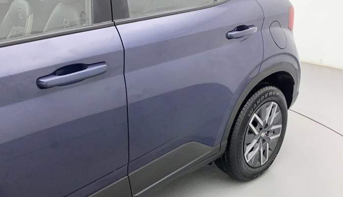 2021 Hyundai VENUE SX 1.0 TURBO, Petrol, Manual, 5,896 km, Rear left door - Paint has faded