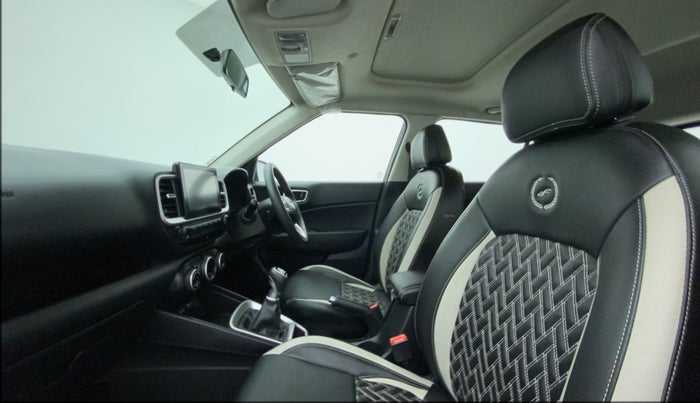 2021 Hyundai VENUE SX 1.0 TURBO, Petrol, Manual, 5,896 km, Right Side Front Door Cabin