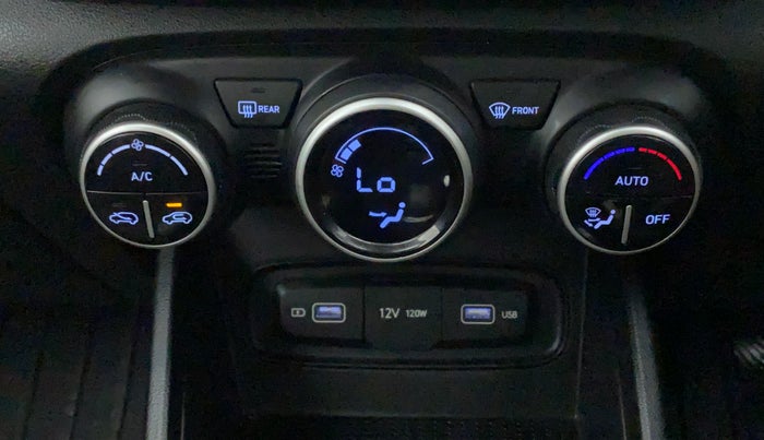 2021 Hyundai VENUE SX 1.0 TURBO, Petrol, Manual, 5,896 km, Automatic Climate Control