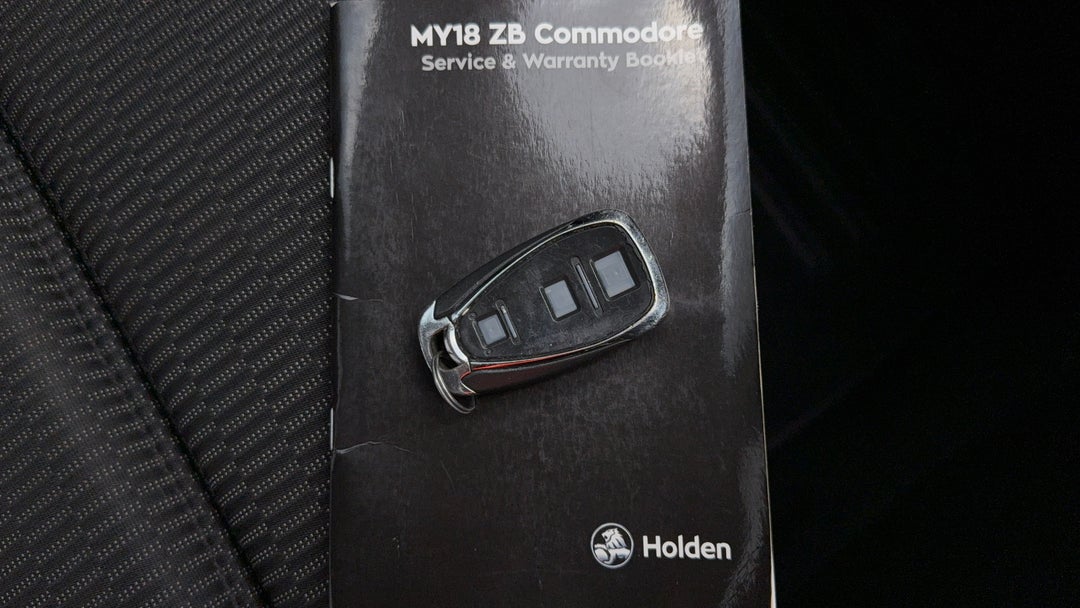 2018 Holden Commodore Rs, Automatic, 125498 km, Key Close-up