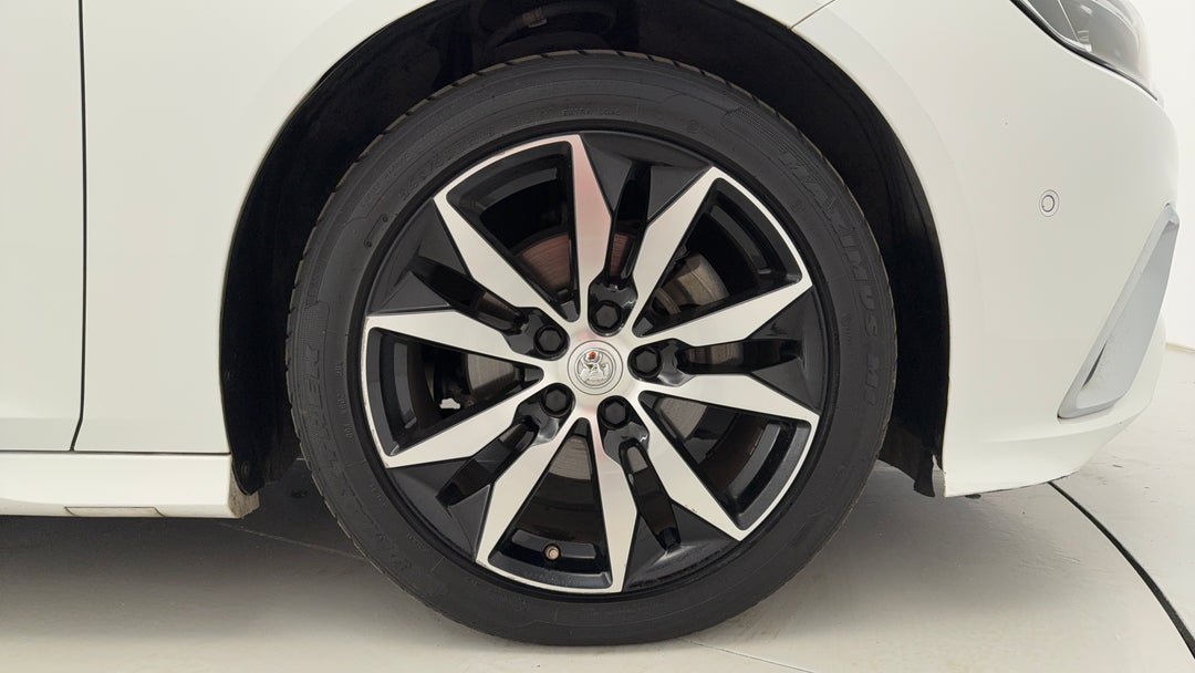 2018 Holden Commodore Rs, Automatic, 125498 km, Right Front Wheel