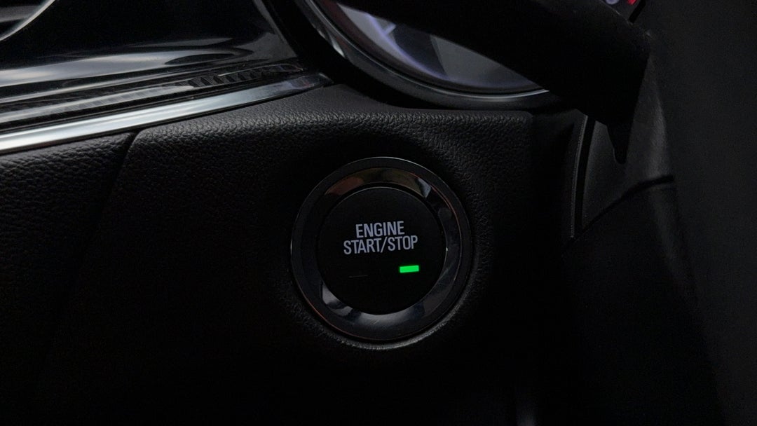 2018 Holden Commodore Rs, Automatic, 125498 km, Keyless / Button Start