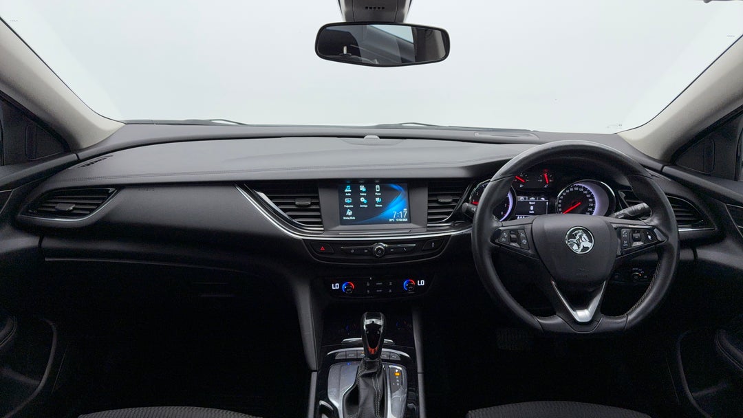 2018 Holden Commodore Rs, Automatic, 125498 km, Dashboard View