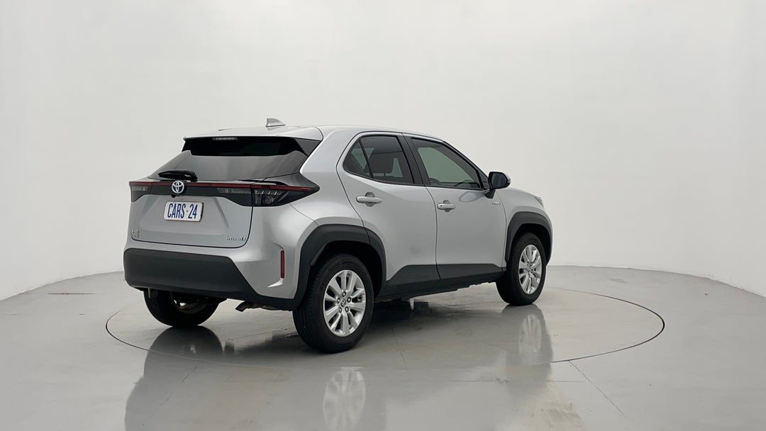 Right Back Diagonal (45- Degree) View