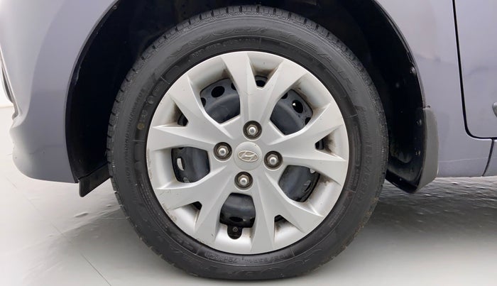 2016 Hyundai Grand i10 SPORTZ 1.2 KAPPA VTVT, Petrol, Manual, 21,825 km, Left Front Wheel
