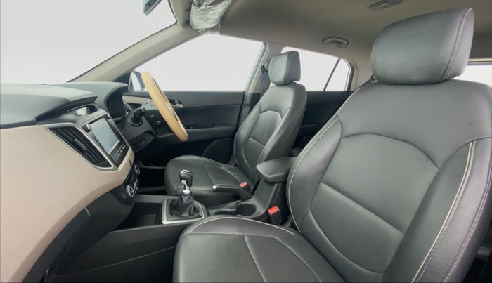 2017 Hyundai Creta 1.6 SX (O) CRDI, Diesel, Manual, 75,815 km, Right Side Front Door Cabin