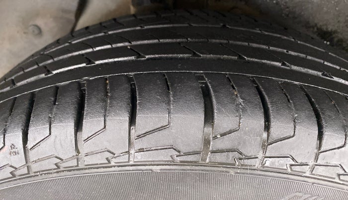 2017 Hyundai Creta 1.6 SX (O) CRDI, Diesel, Manual, 75,815 km, Right Rear Tyre Tread