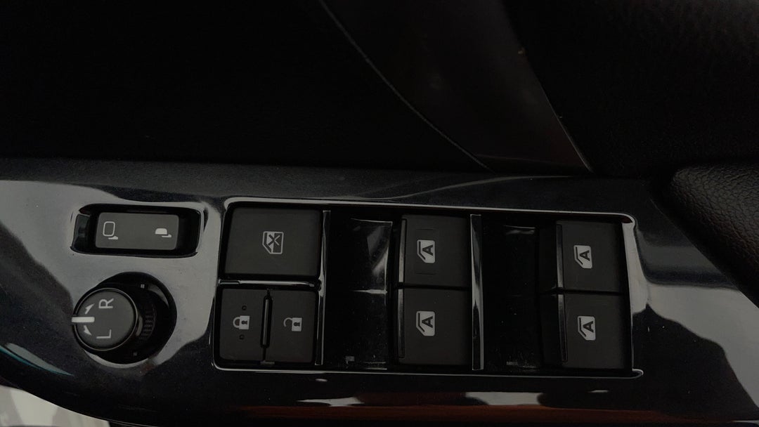 Drivers Side Door Panel Controls