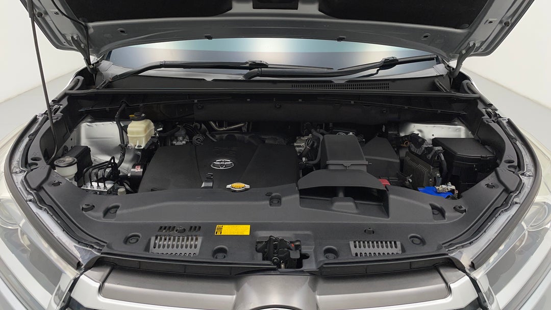 2017 Toyota Kluger Gxl (4x2), Automatic, 94659 km, Open Bonnet (Engine)