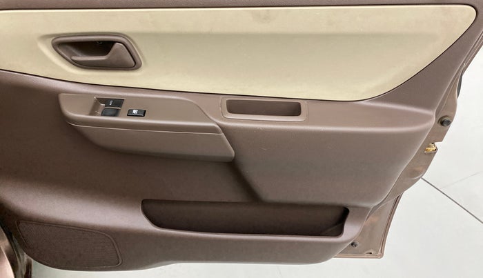 2011 Maruti Zen Estilo LXI, Petrol, Manual, 62,317 km, Driver Side Door Panels Control