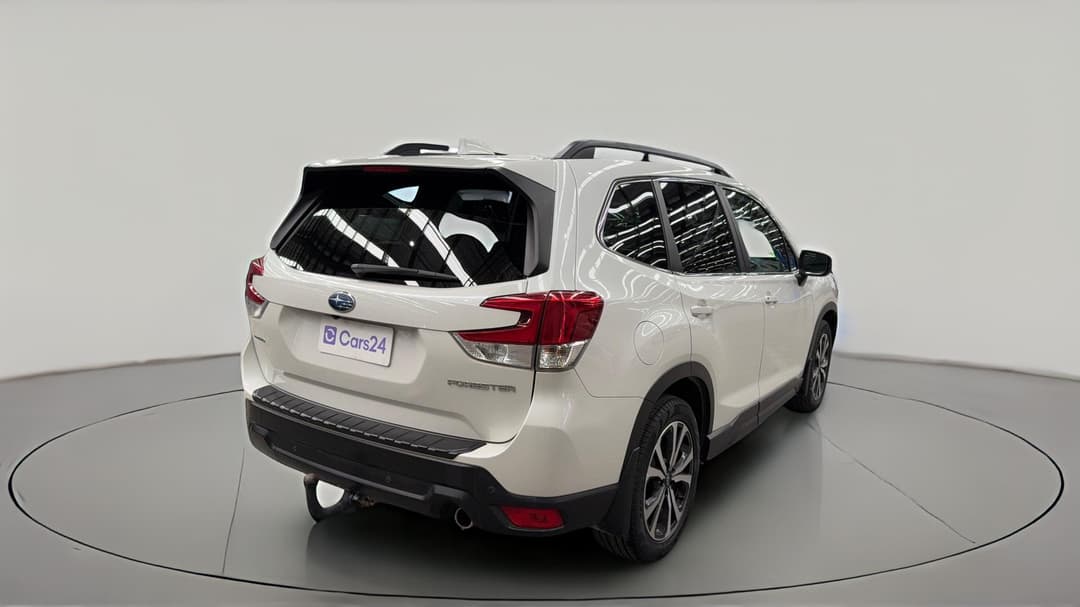 2020 Subaru Forester 2.5i Premium (AWD), Automatic, 108929 km, Right Back Diagonal (45- Degree) View