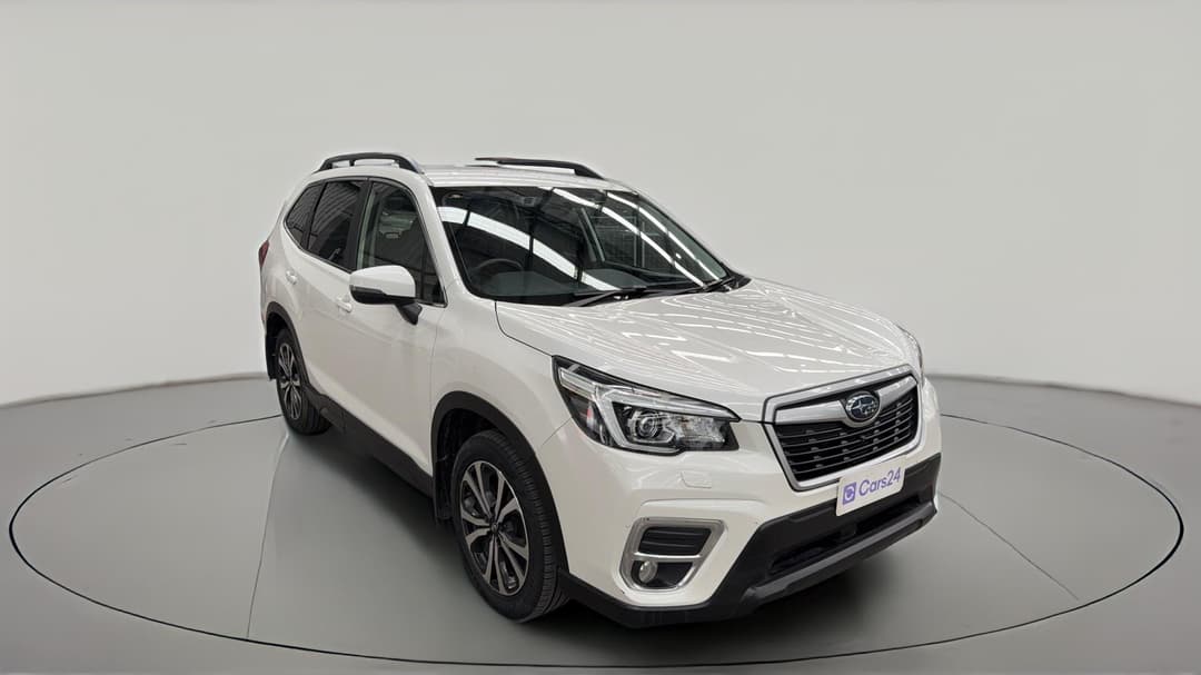 2020 Subaru Forester 2.5i Premium (AWD), Automatic, 108929 km, Right Front Diagonal (45- Degree) View