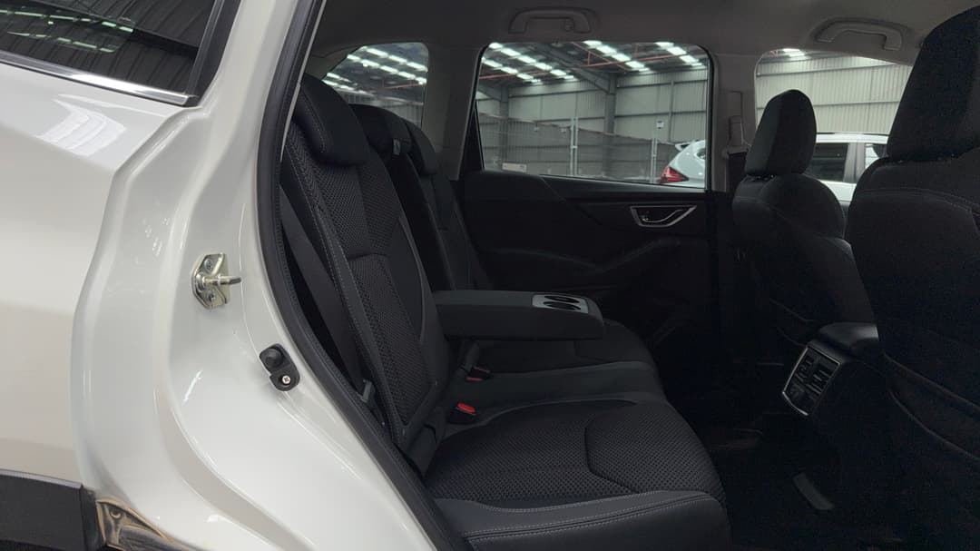 2020 Subaru Forester 2.5i Premium (AWD), Automatic, 108929 km, Right Side Rear Door Cabin View