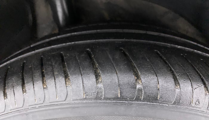 2018 Hyundai New Elantra 1.6 SX (O) AT DIESEL, Diesel, Automatic, 81,405 km, Right Rear Tyre Tread