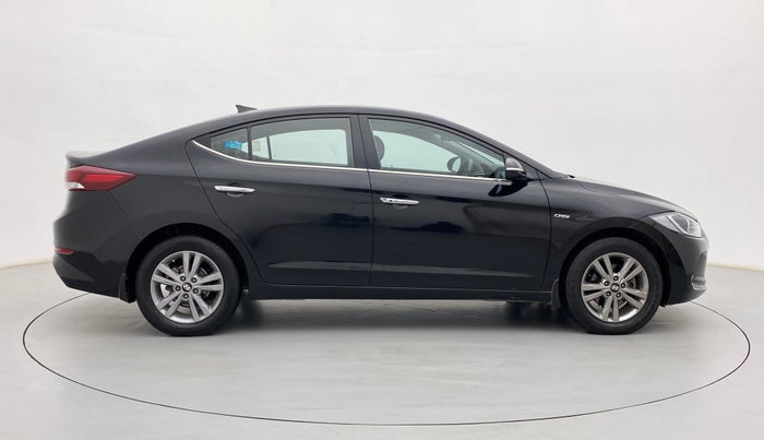 2018 Hyundai New Elantra 1.6 SX (O) AT DIESEL, Diesel, Automatic, 81,405 km, Right Side View