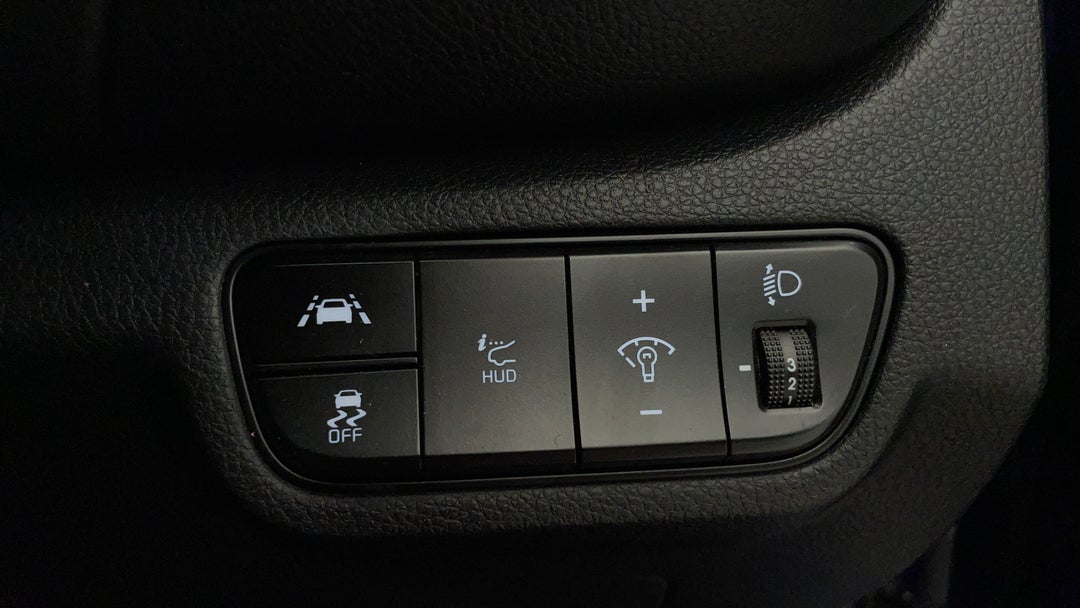 2020 Kia Seltos Gt-line (AWD), Automatic, 124078 km, Utility Switches/Buttons