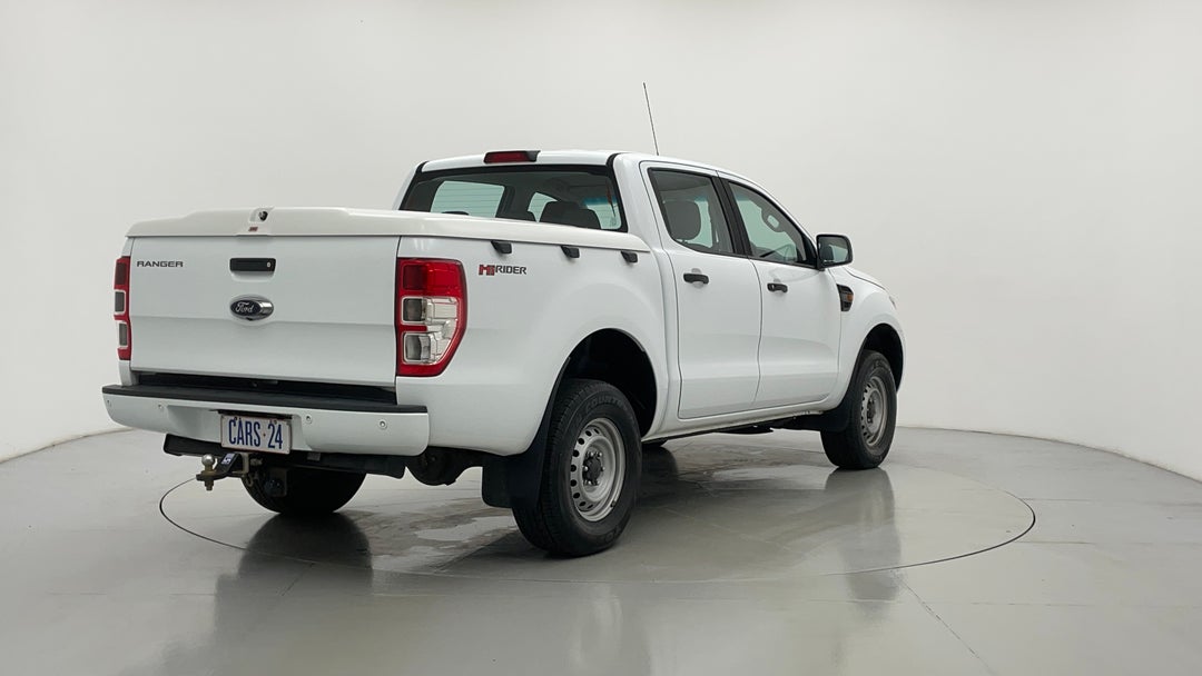 Right Back Diagonal (45- Degree) View