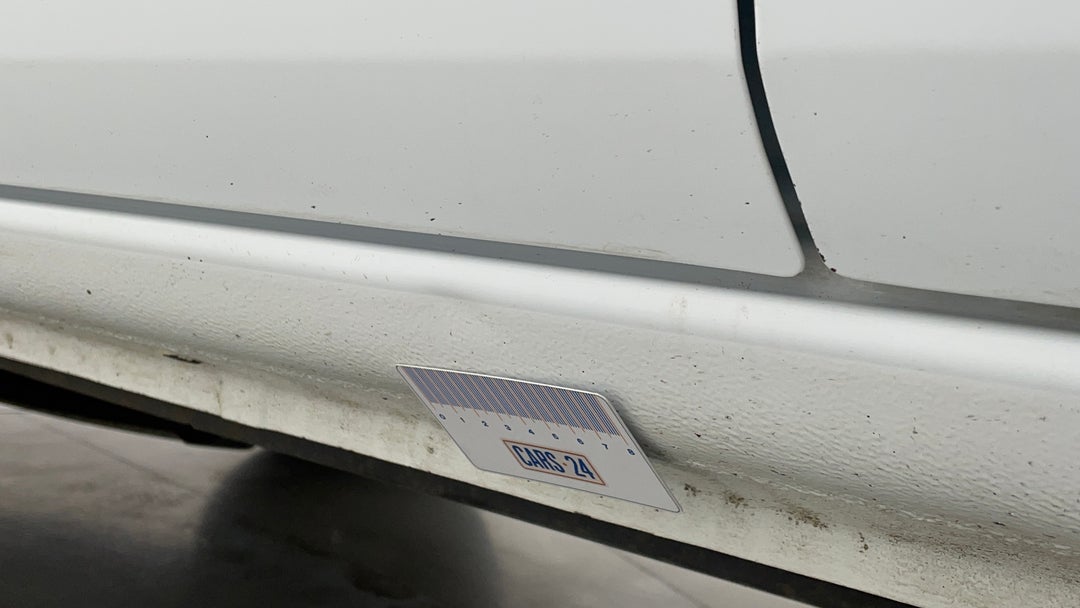 Door Sills Front LHS Dent