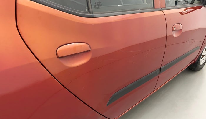 2011 Hyundai i10 MAGNA 1.2, Petrol, Manual, 1,30,587 km, Right rear door - Paint has faded