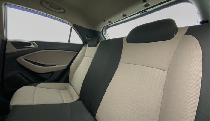 2014 Hyundai Elite i20 Sportz(O) 1.2 VTVT MT, Petrol, Manual, 85,876 km, Right Side Rear Door Cabin