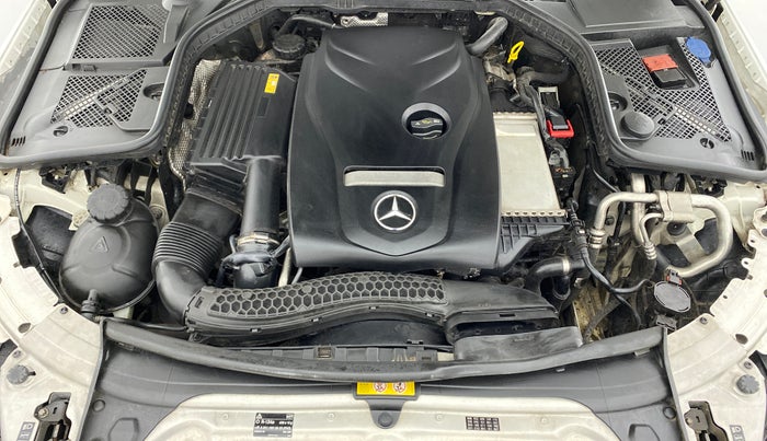 2015 Mercedes Benz C Class C 200 AVANTGARDE, Petrol, Automatic, 42,808 km, Open Bonet