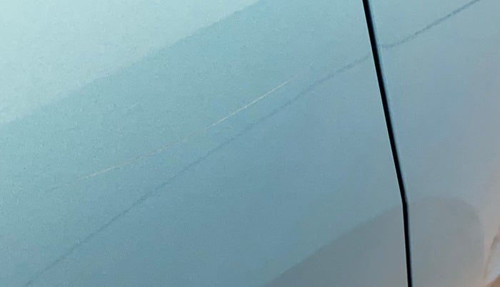 2016 Mahindra Kuv100 K2 6 STR, Petrol, Manual, 46,502 km, Right quarter panel - Minor scratches