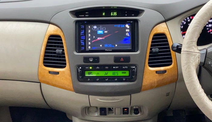 2011 Toyota Innova 2.5 V 8 STR, Diesel, Manual, 1,22,442 km, Air Conditioner