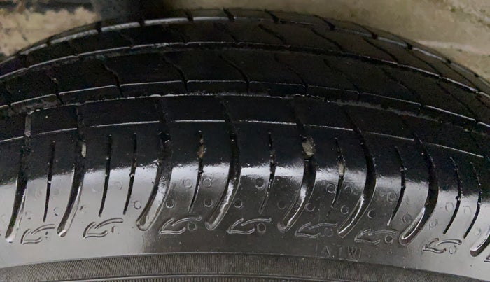 2020 Maruti S PRESSO VXI CNG, CNG, Manual, 21,556 km, Right Front Tyre Tread