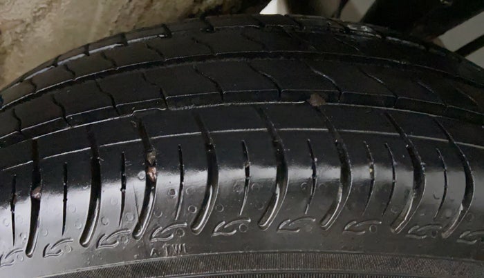 2020 Maruti S PRESSO VXI CNG, CNG, Manual, 21,556 km, Left Rear Tyre Tread