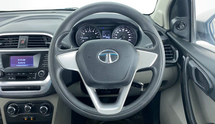 2016 Tata Tiago XT 1.2 REVOTRON, Petrol, Manual, 28,810 km, Steering Wheel Close Up