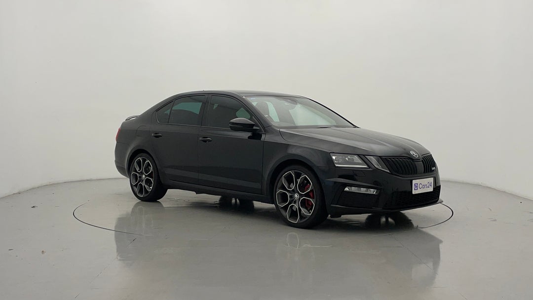 2017 SKODA Octavia Rs 169 Tsi, Automatic, 41568 km, Right Front Diagonal (45- Degree) View