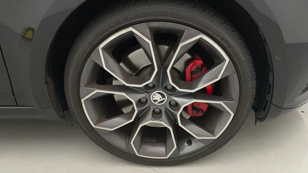 2017 SKODA Octavia Rs 169 Tsi, Automatic, 41568 km, Right Front Wheel