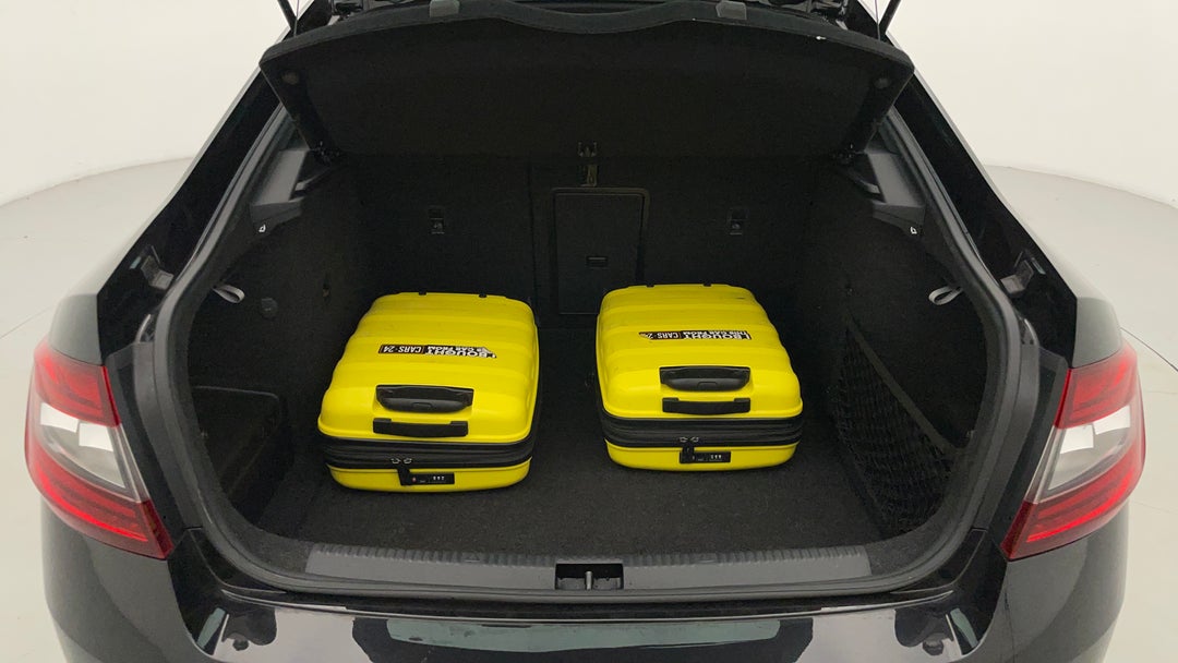 2017 SKODA Octavia Rs 169 Tsi, Automatic, 41568 km, Boot Inside View with Luggage