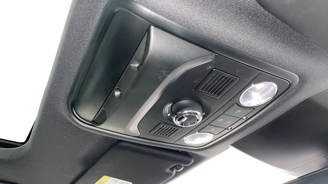 2017 SKODA Octavia Rs 169 Tsi, Automatic, 41568 km, On-Roof Controls/Sunglass holder