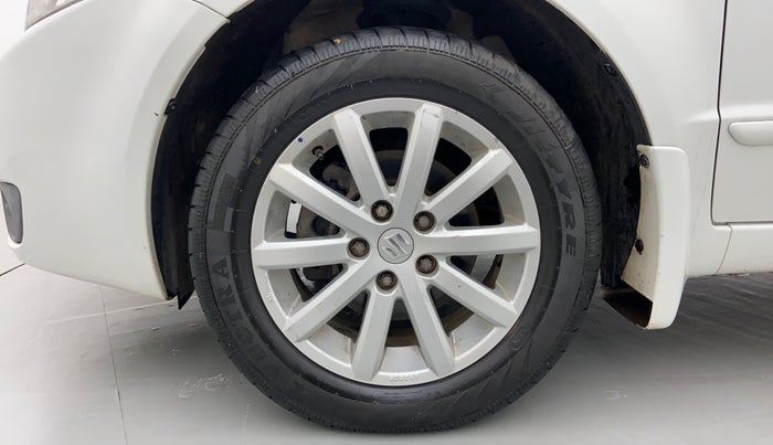 2012 Maruti SX4 ZDI, Diesel, Manual, 1,33,305 km, Left Front Wheel