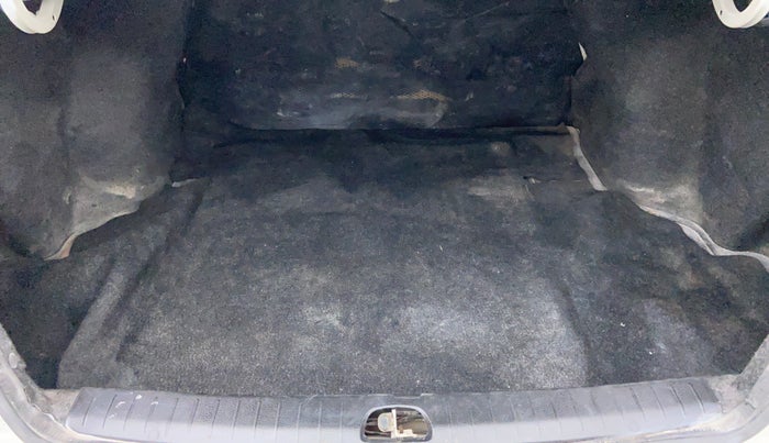 2012 Maruti SX4 ZDI, Diesel, Manual, 1,33,305 km, Boot Inside View