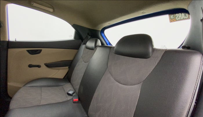 2013 Hyundai Eon ERA +, Petrol, Manual, 60,310 km, Right Side Rear Door Cabin