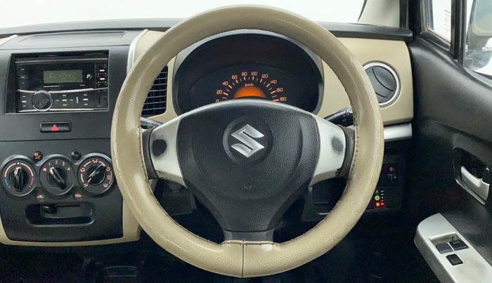 2017 Maruti Wagon R 1.0 LXI CNG, CNG, Manual, 69,724 km, Steering Wheel Close Up