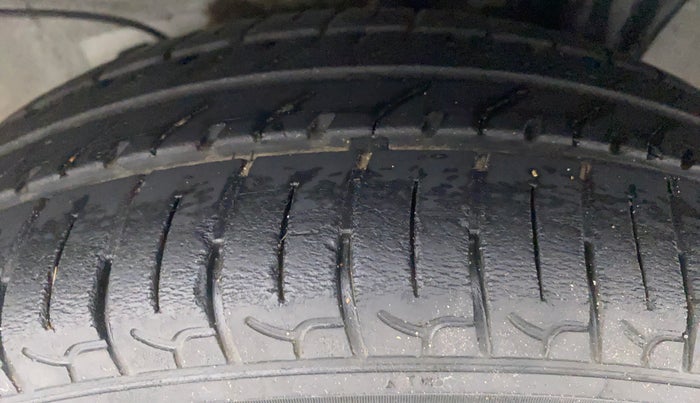 2018 Hyundai NEW SANTRO SPORTZ MT, Petrol, Manual, 26,239 km, Left Rear Tyre Tread