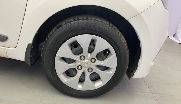 2014 Hyundai Xcent S 1.2, Petrol, Manual, 72,265 km, Right Front Wheel