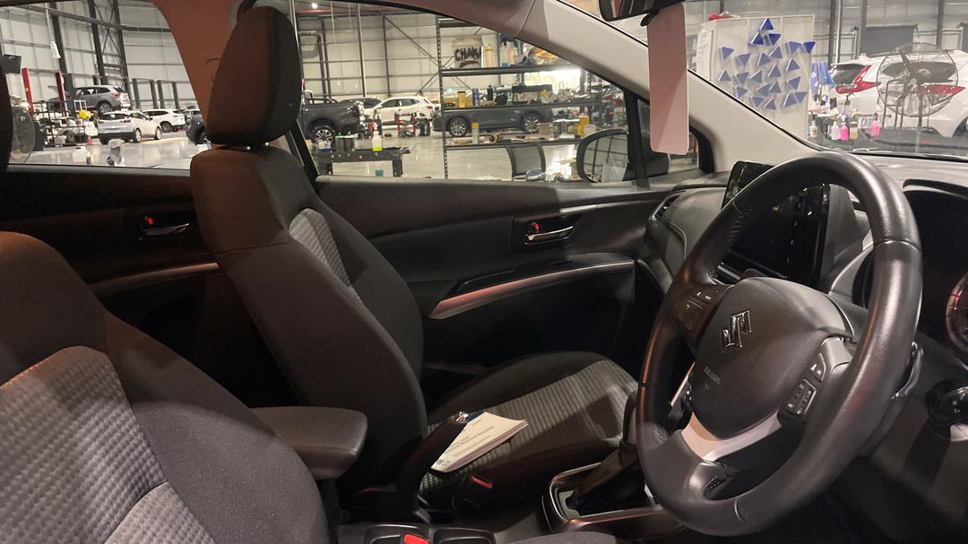 2023 Suzuki S-cross Plus 2WD, Automatic, 27110 km, Right Side Front Door Cabin View