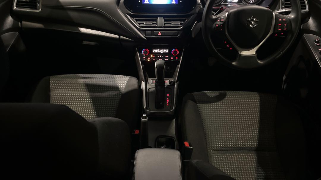 2023 Suzuki S-cross Plus 2WD, Automatic, 27110 km, Center Console