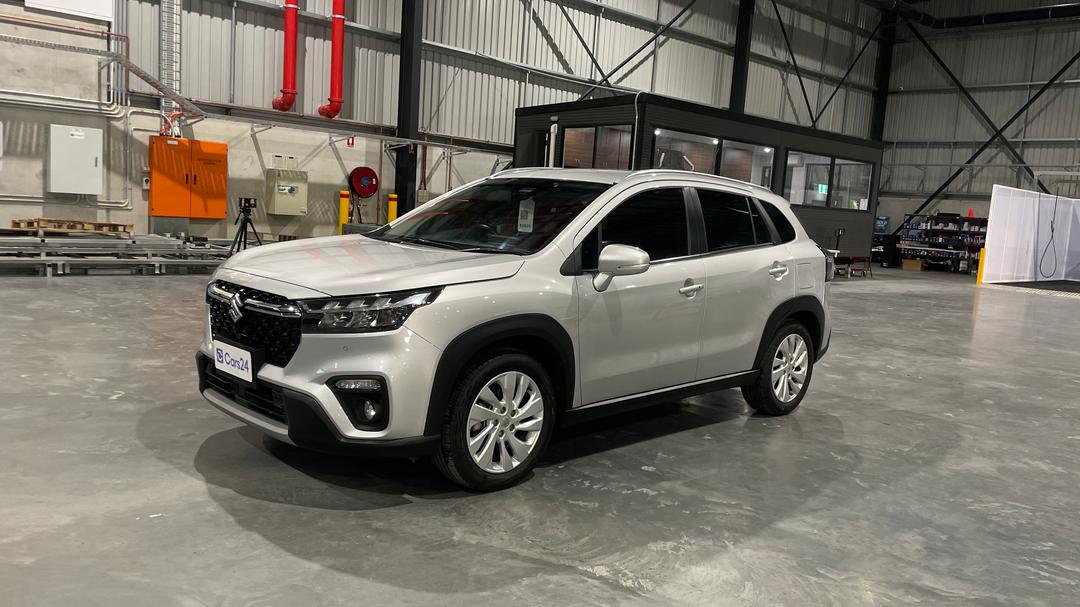 2023 Suzuki S-cross Plus 2WD, Automatic, 27110 km, Left Front Diagonal (45- Degree) View