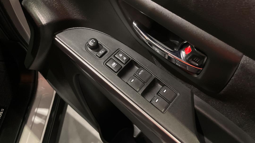 2023 Suzuki S-cross Plus 2WD, Automatic, 27110 km, Drivers Side Door Panel Controls