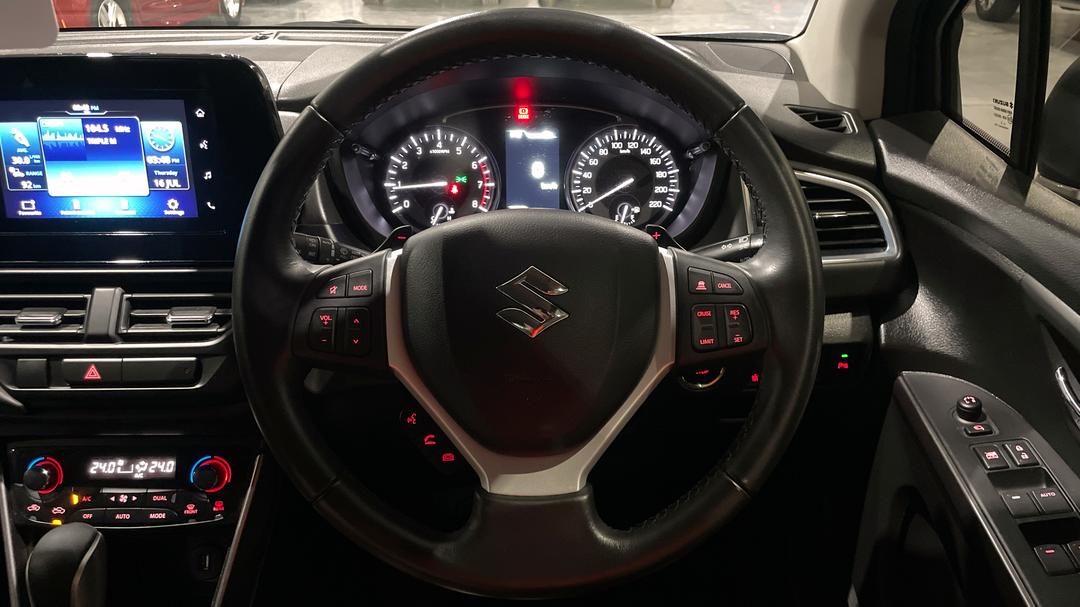 2023 Suzuki S-cross Plus 2WD, Automatic, 27110 km, Steering Wheel Close-up