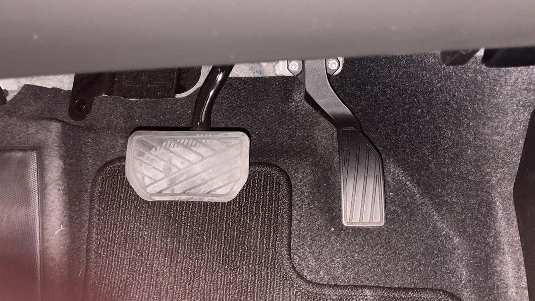 2023 Suzuki S-cross Plus 2WD, Automatic, 27110 km, Pedals and Footmat