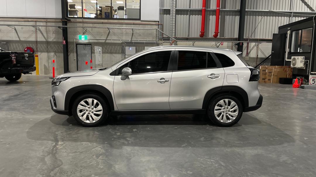2023 Suzuki S-cross Plus 2WD, Automatic, 27110 km, Left Side View